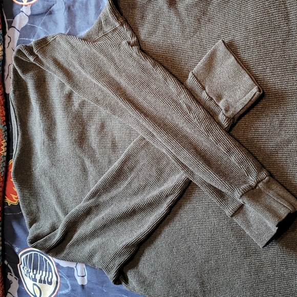 Joe Fresh Sweater - Picture 4 of 4